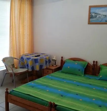 Four Apartman